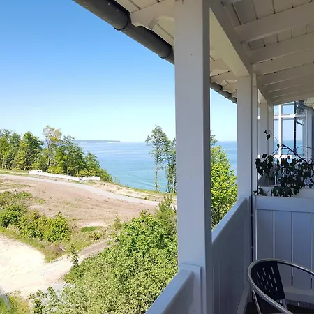 Apartment Residenz Seeblick, Mit Balkon Und Seitlichem Ostseeblick